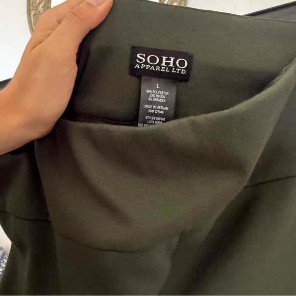 Soho Apparel Forest Green Straight Leg Pants - Size L - Picture 3 of 3